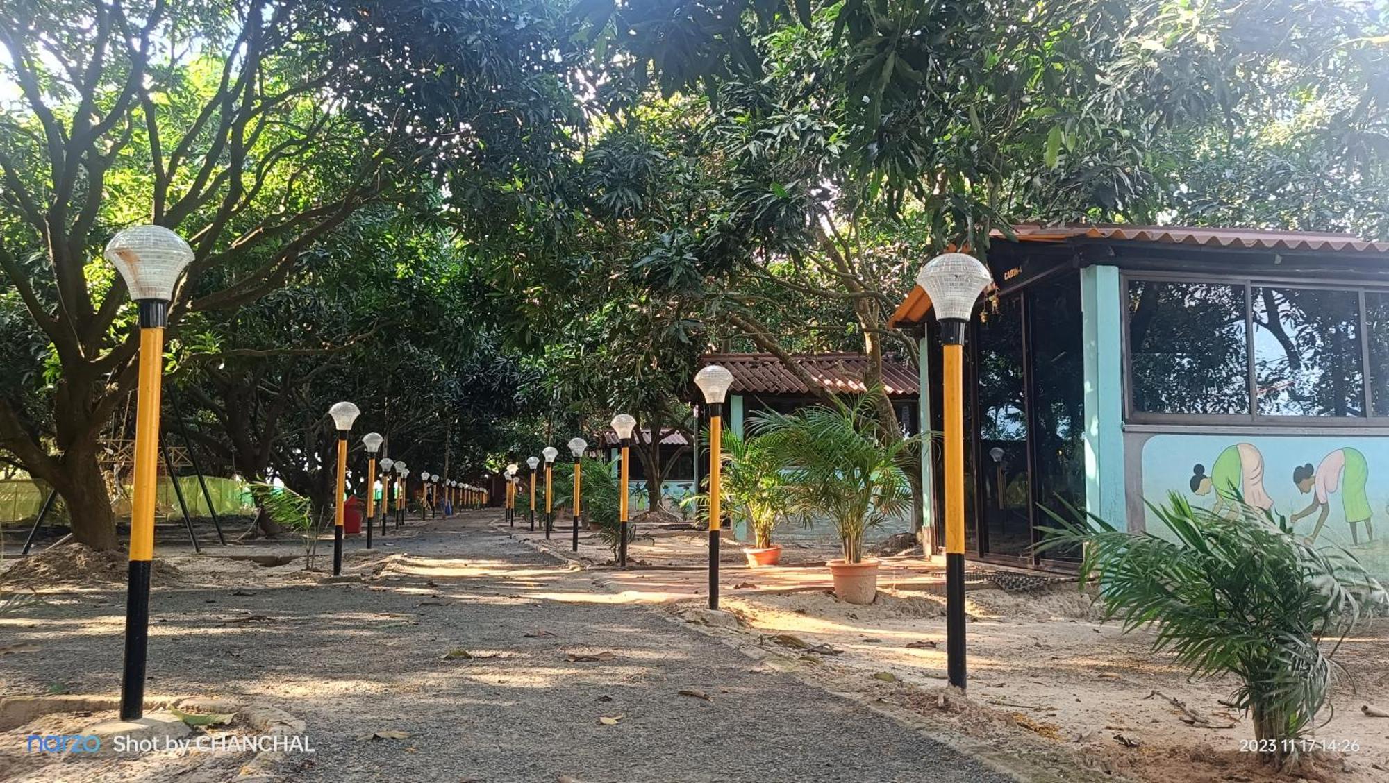 Modhubon Agro Tourism Hotell Bolpur Exteriör bild