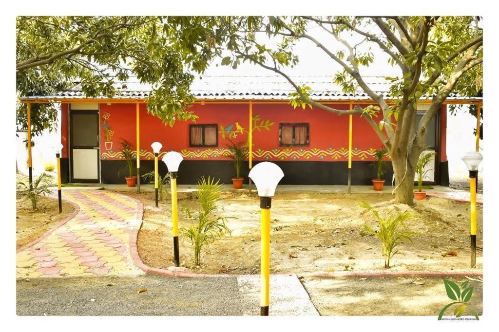 Modhubon Agro Tourism Hotell Bolpur Exteriör bild